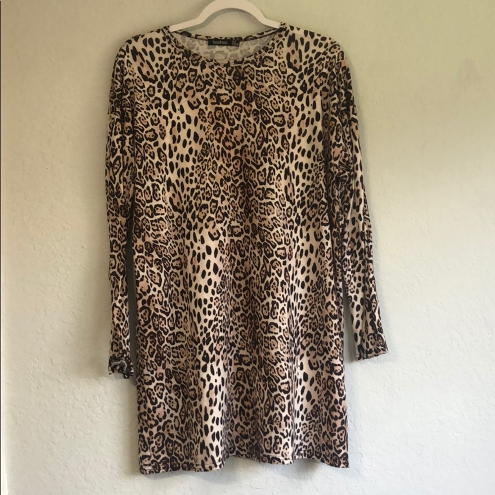 Boohoo Long Sleeve Animal Print Blouse Size 8